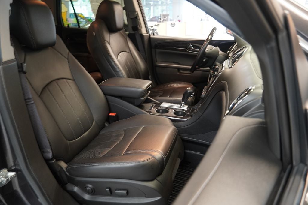 2015 Buick Enclave Leather Group /DUAL SUNROOF