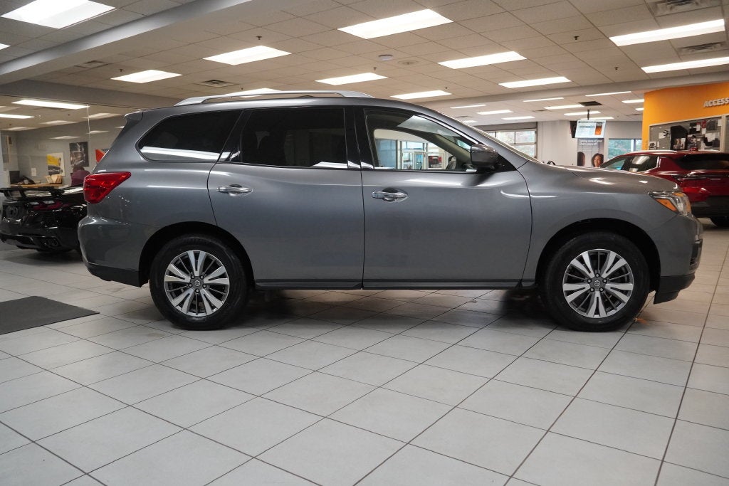 2019 Nissan Pathfinder S ( 4WD )