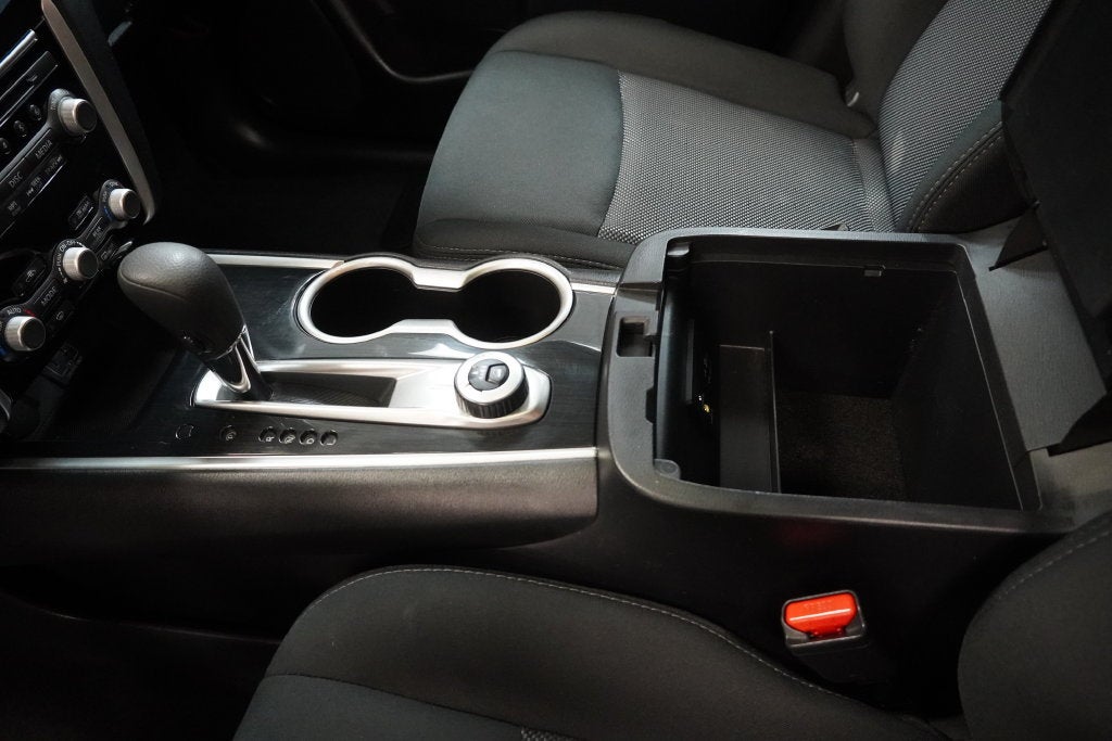 2019 Nissan Pathfinder S ( 4WD )