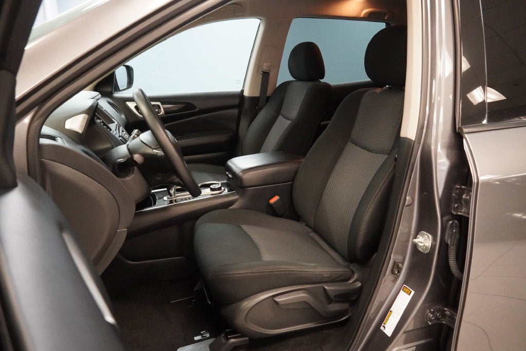 2019 Nissan Pathfinder S ( 4WD )