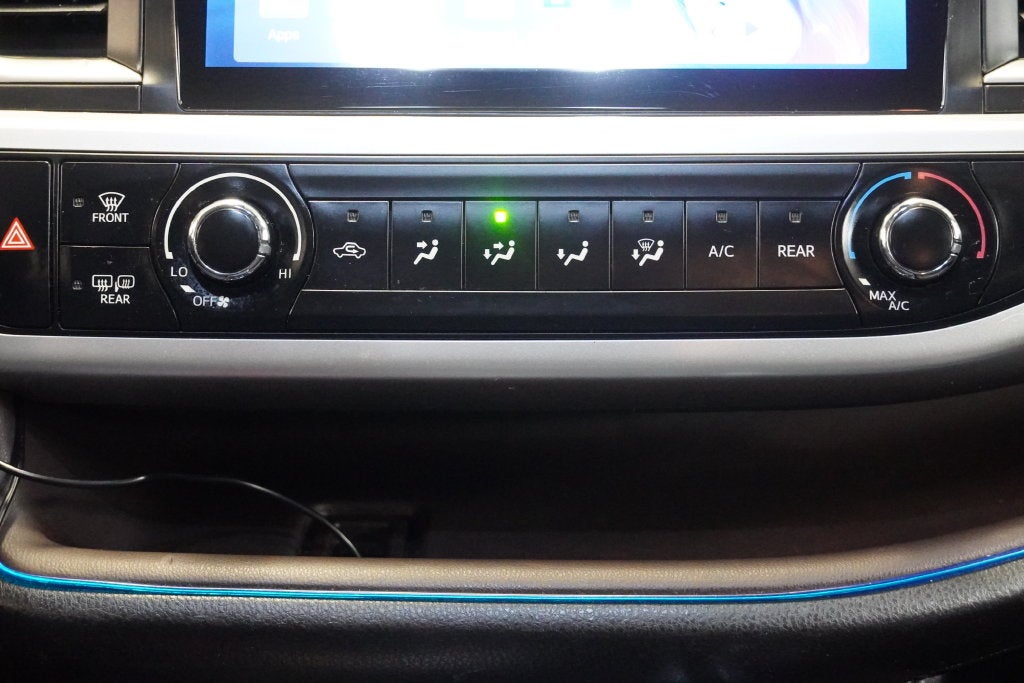 2019 Toyota Highlander LE ( AWD )