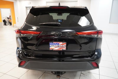 2022 Toyota Highlander XLE (AWD)