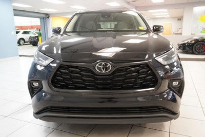 2022 Toyota Highlander XLE (AWD)