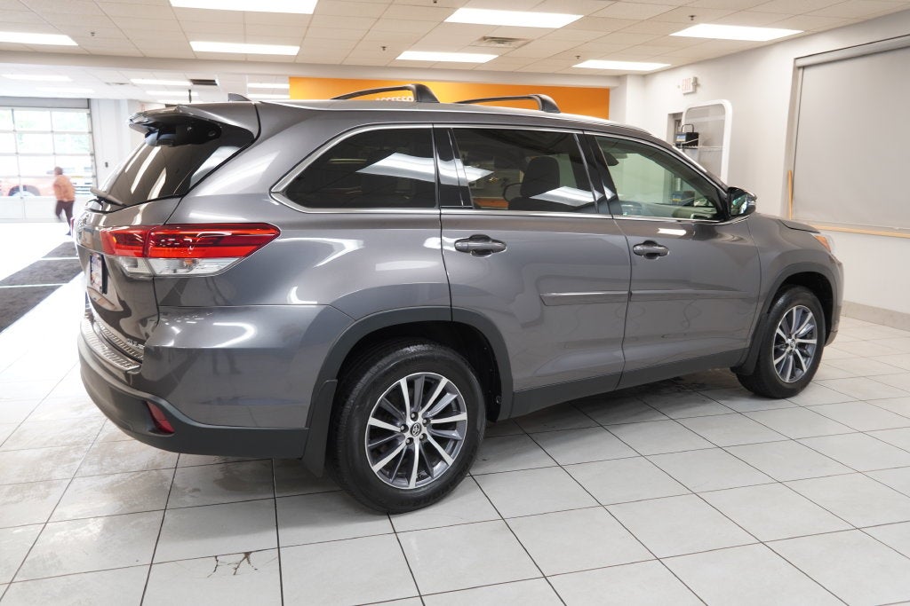 2019 Toyota Highlander XLE ( AWD )