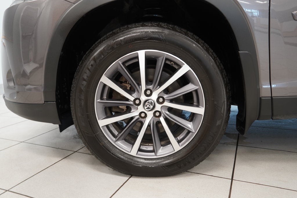 2019 Toyota Highlander XLE ( AWD )