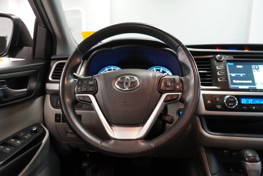2019 Toyota Highlander XLE ( AWD )
