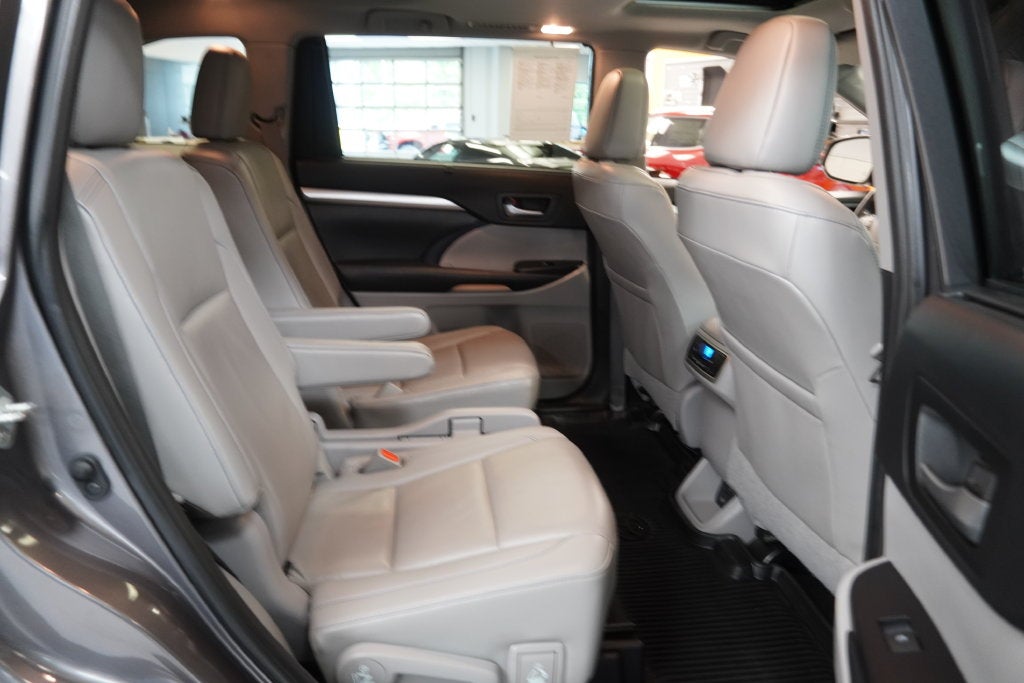 2019 Toyota Highlander XLE ( AWD )