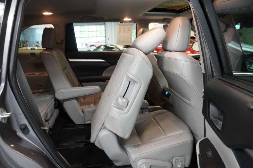 2019 Toyota Highlander XLE ( AWD )