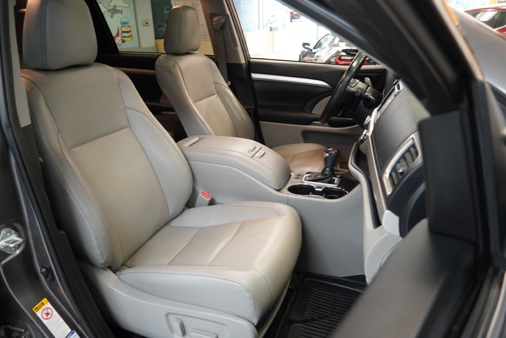 2019 Toyota Highlander XLE ( AWD )