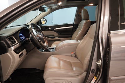 2019 Toyota Highlander XLE ( AWD )