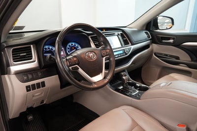 2019 Toyota Highlander XLE ( AWD )