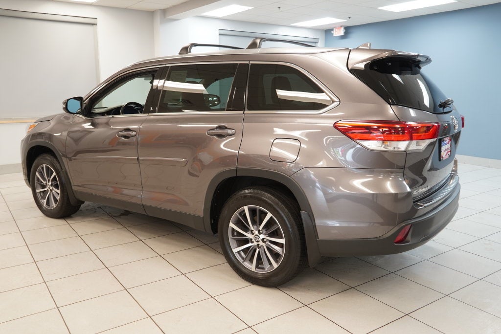 2019 Toyota Highlander XLE ( AWD )