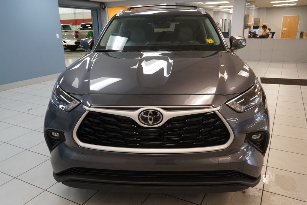 2024 Toyota Highlander XLE ( AWD )