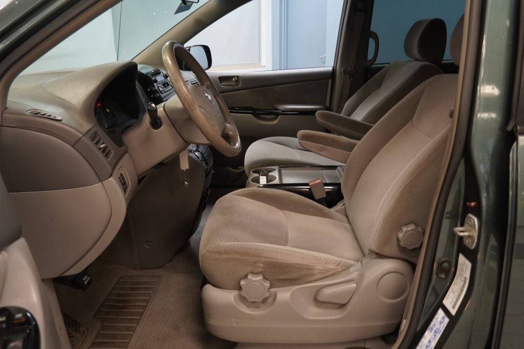 2004 Toyota Sienna ( PRE - AUCTION SPECIAL )