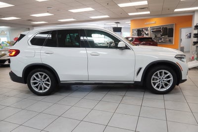 2019 BMW X5 xDrive40i ( AWD )