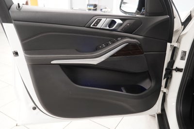 2019 BMW X5 xDrive40i ( AWD )