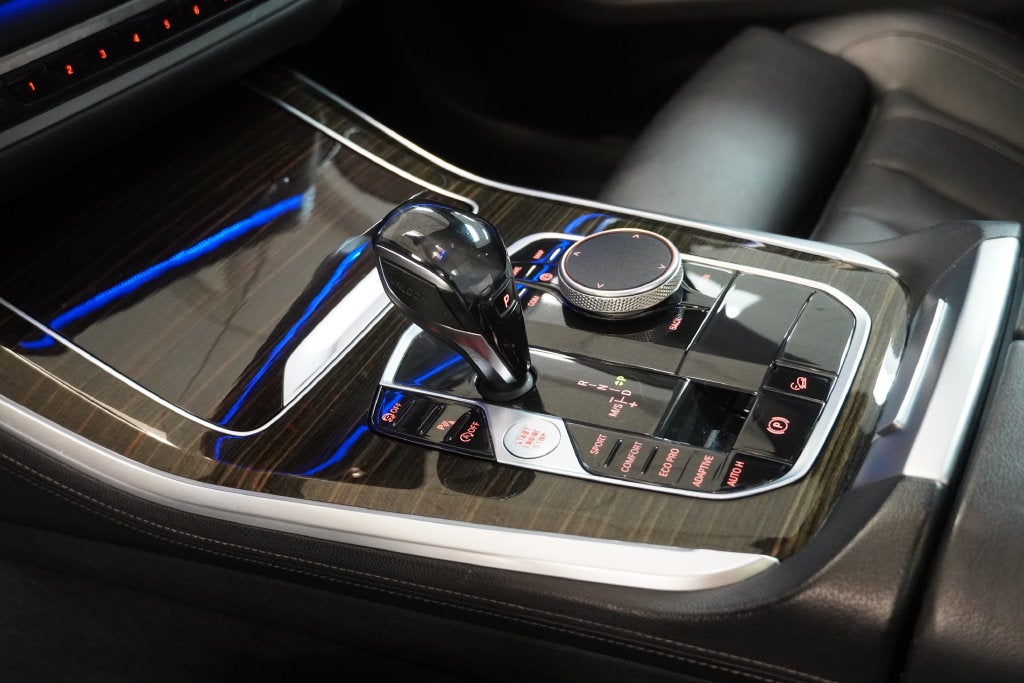 2019 BMW X5 xDrive40i ( AWD )