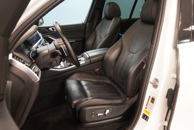 2019 BMW X5 xDrive40i ( AWD )