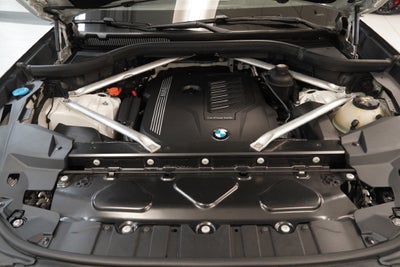 2019 BMW X5 xDrive40i ( AWD )
