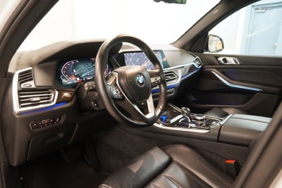 2019 BMW X5 xDrive40i ( AWD )