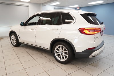 2019 BMW X5 xDrive40i ( AWD )