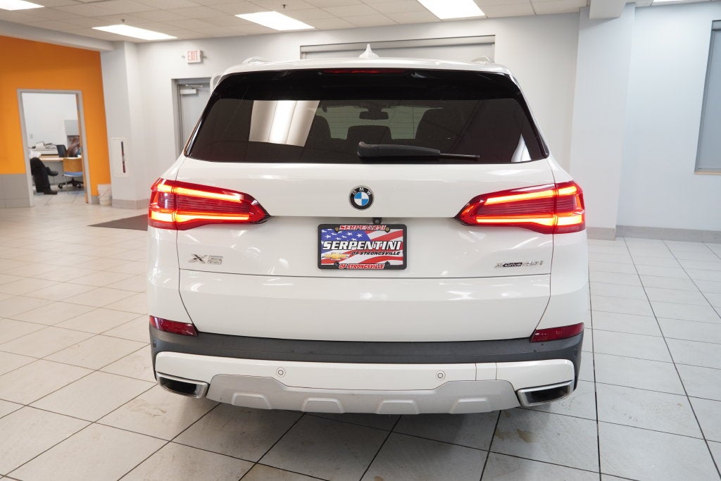 2019 BMW X5 xDrive40i ( AWD )