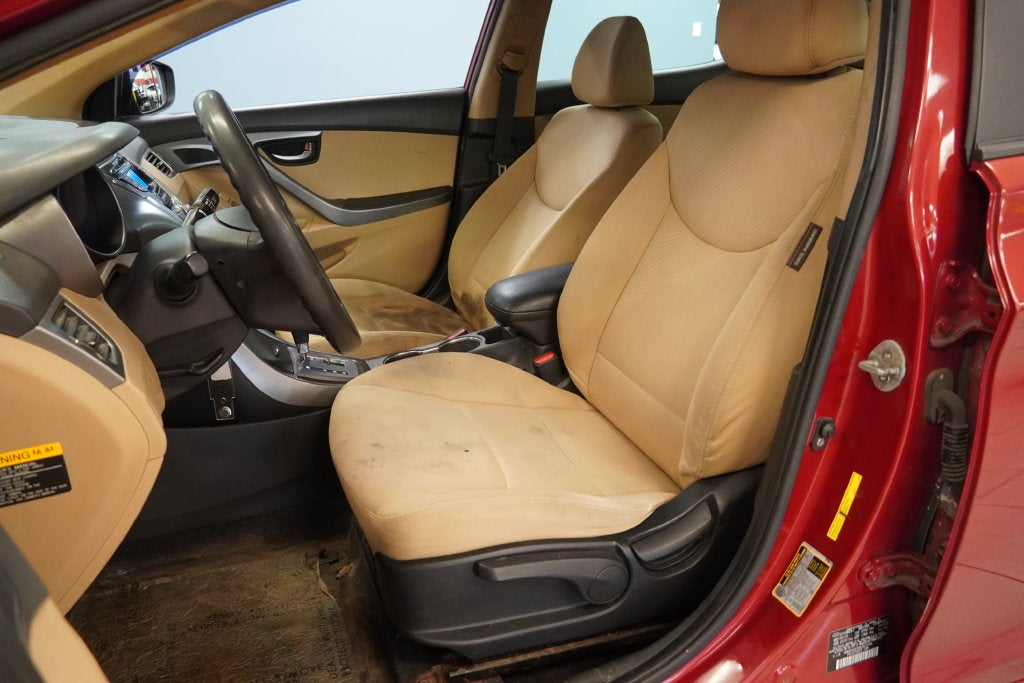 2013 Hyundai Elantra GLS ( PRE - AUCTION SPECIAL )