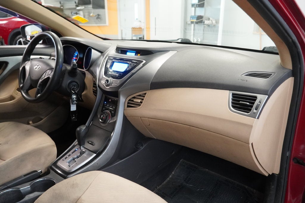 2013 Hyundai Elantra GLS ( PRE - AUCTION SPECIAL )