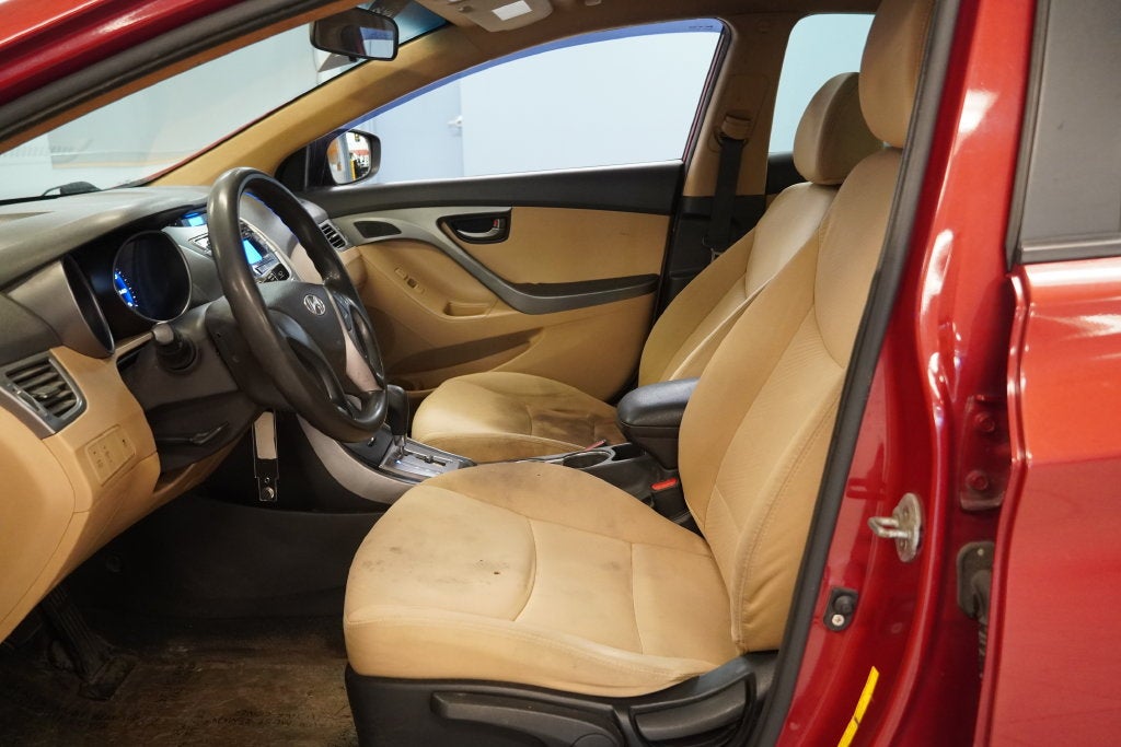 2013 Hyundai Elantra GLS ( PRE - AUCTION SPECIAL )