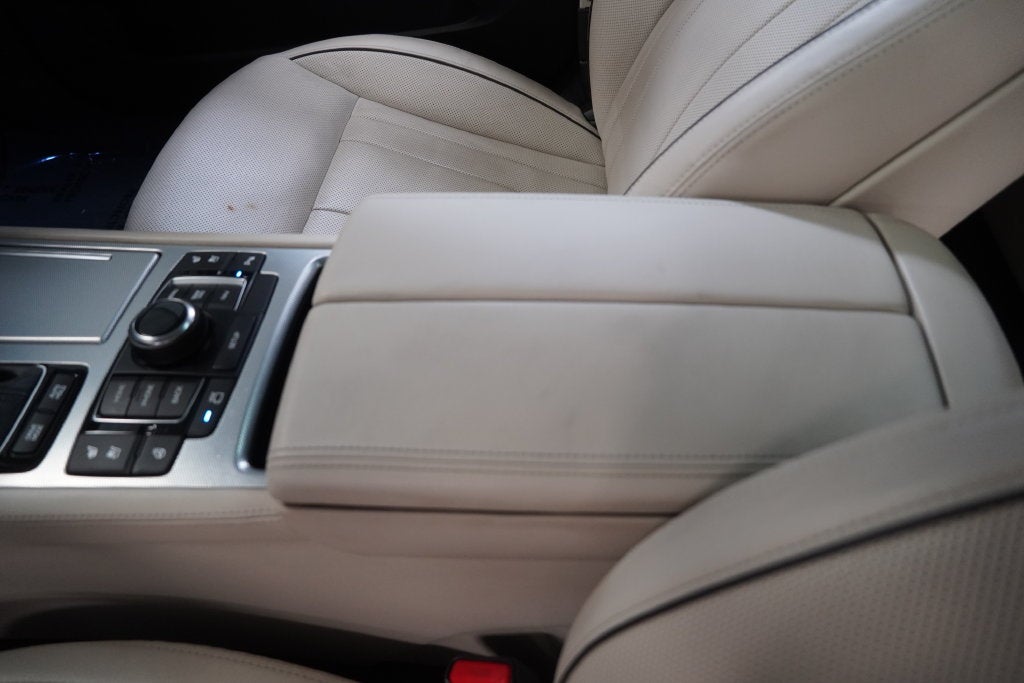 2018 Genesis G80 5.0 Ultimate ( AWD )