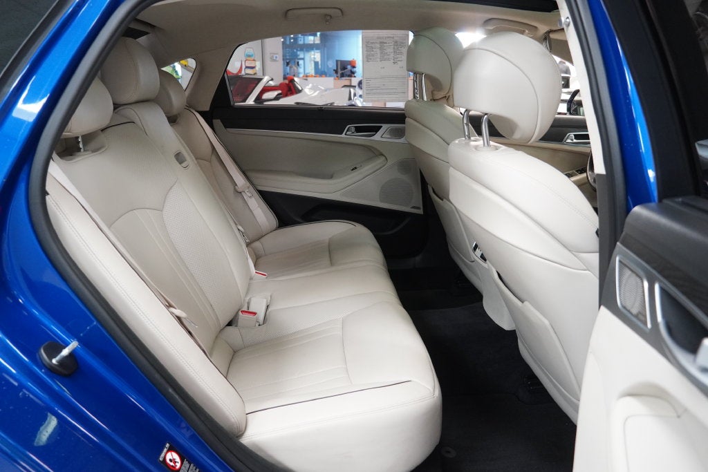 2018 Genesis G80 5.0 Ultimate ( AWD )