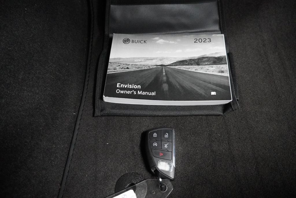 2023 Buick Envision Essence AWD / SUNROOF