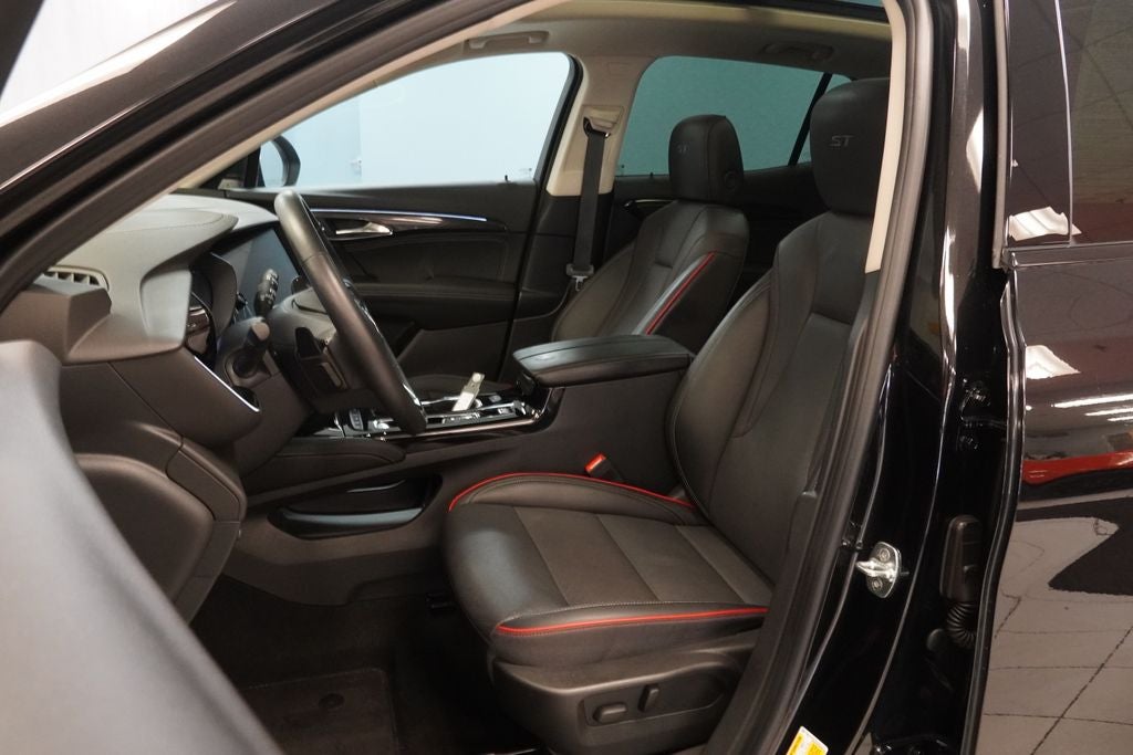2023 Buick Envision Essence AWD / SUNROOF