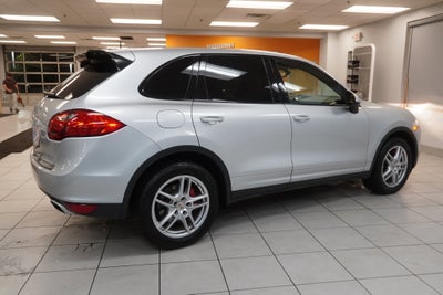 2012 Porsche Cayenne ( AWD )