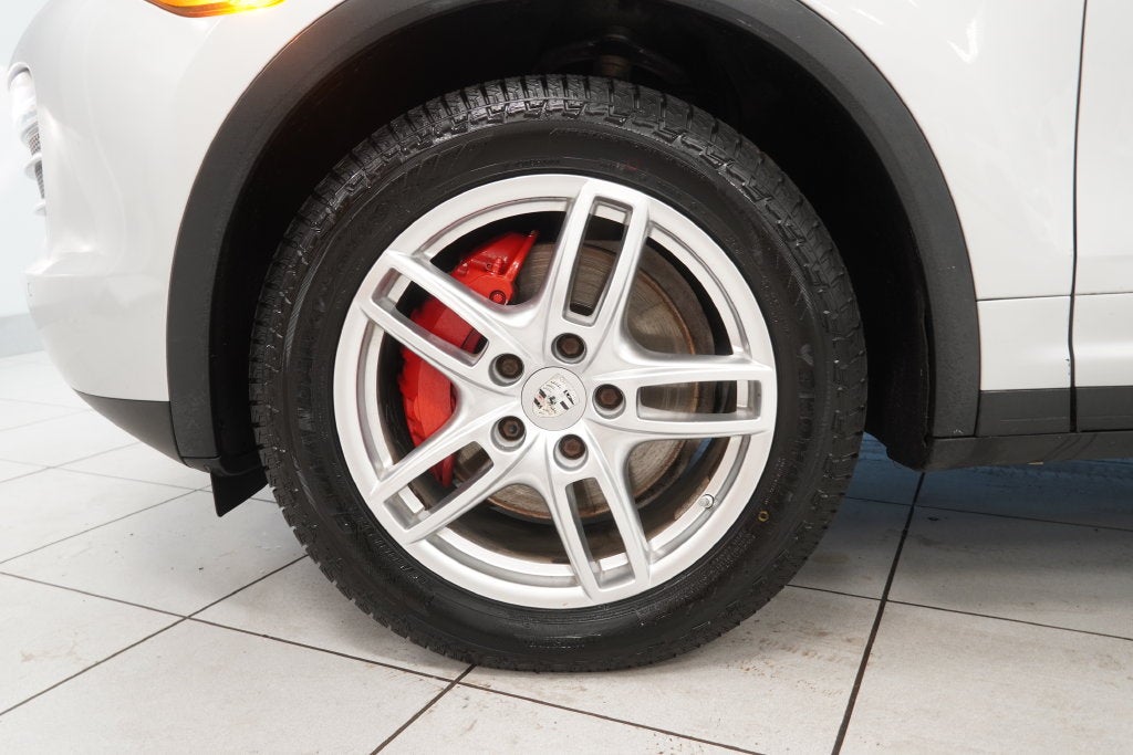2012 Porsche Cayenne ( AWD )