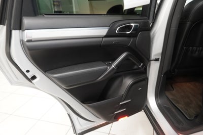 2012 Porsche Cayenne ( AWD )