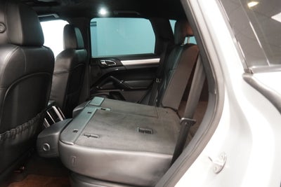2012 Porsche Cayenne ( AWD )