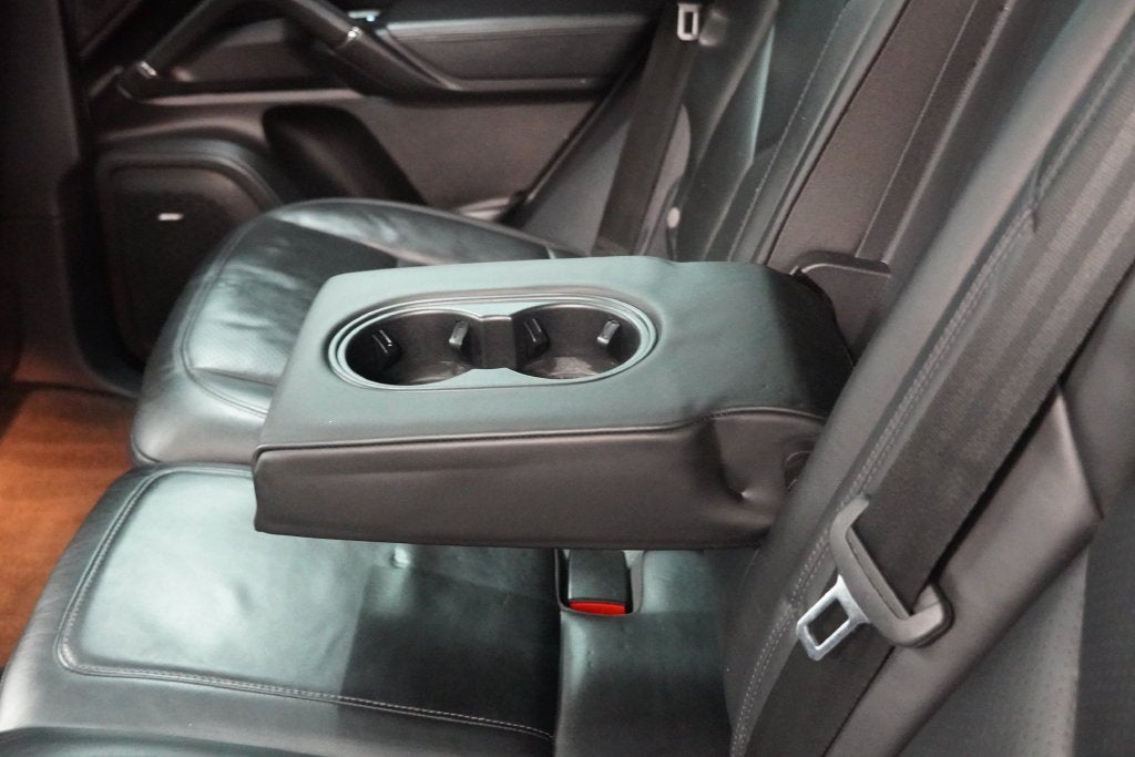 2012 Porsche Cayenne ( AWD )