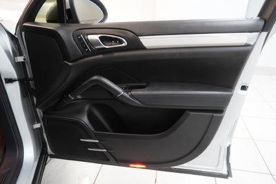 2012 Porsche Cayenne ( AWD )