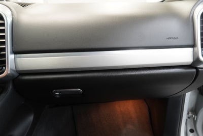 2012 Porsche Cayenne ( AWD )