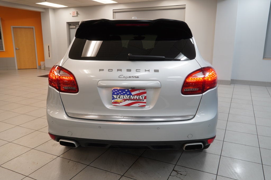 2012 Porsche Cayenne ( AWD )