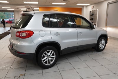 2011 Volkswagen Tiguan S ( PRE-AUCTION ) 4Motion