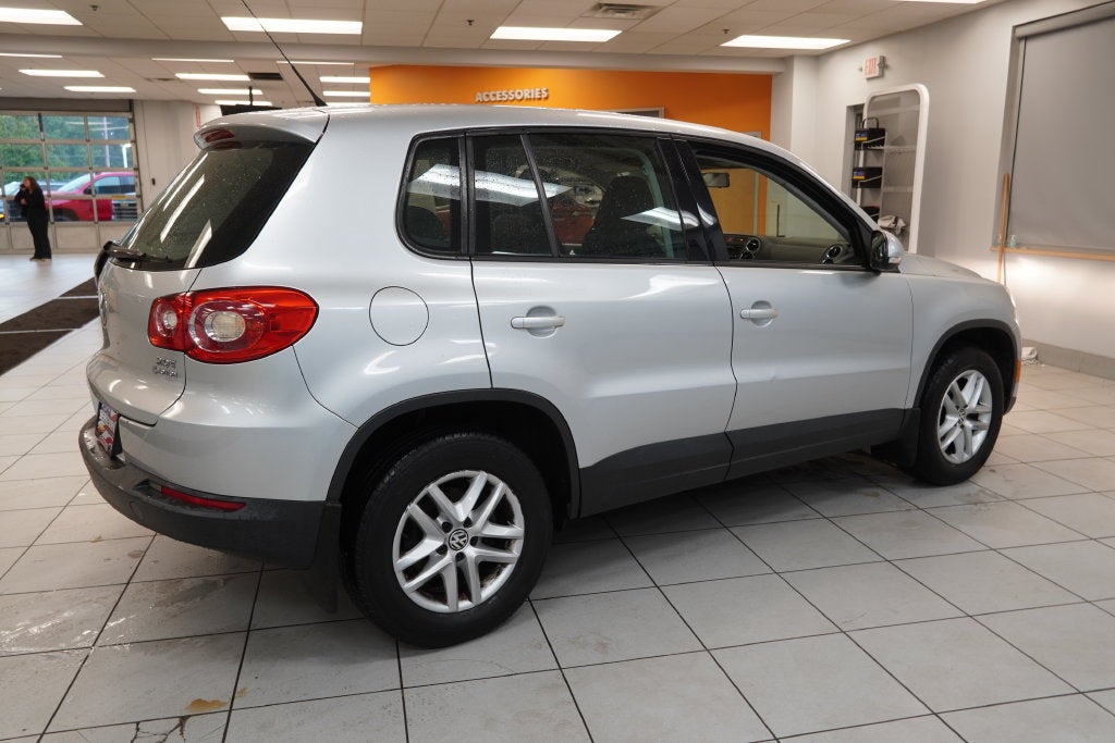 2011 Volkswagen Tiguan S ( PRE-AUCTION ) 4Motion