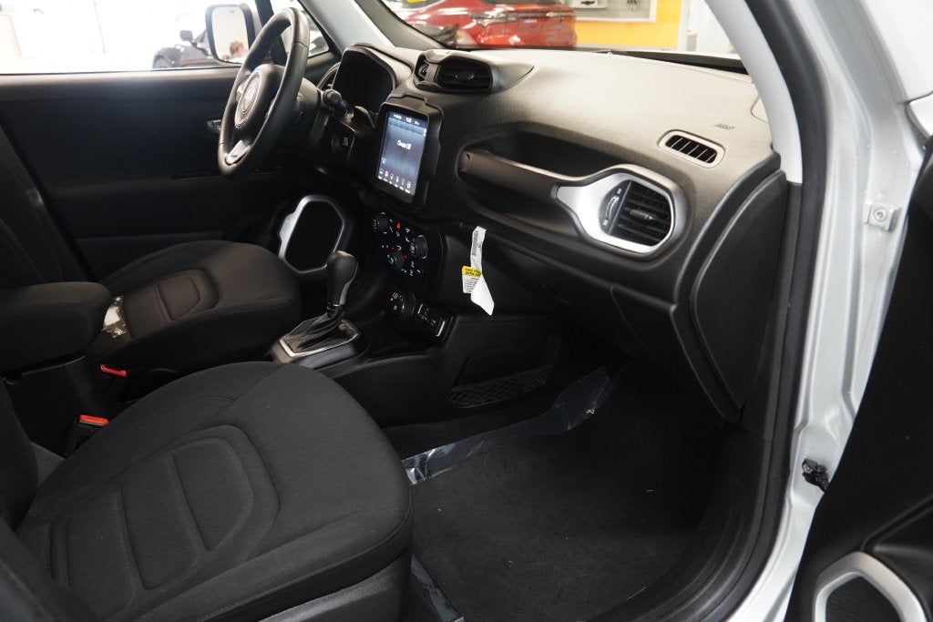2021 Jeep Renegade Latitude ( 4WD )
