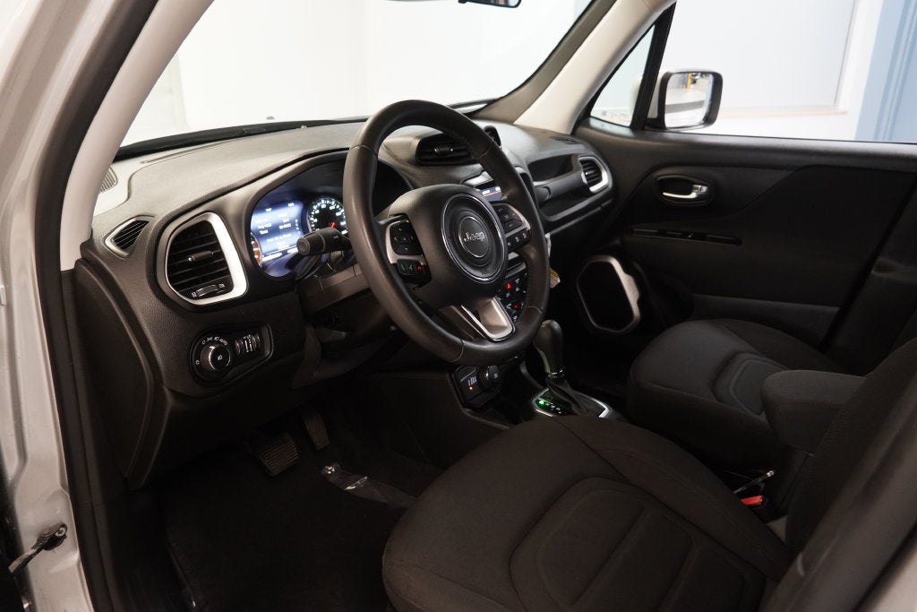 2021 Jeep Renegade Latitude ( 4WD )