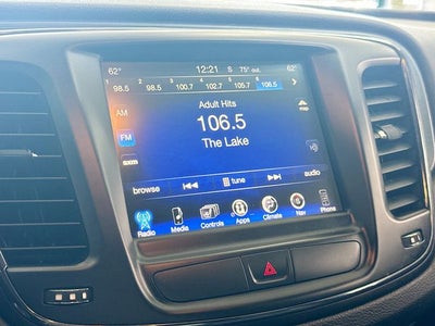 2016 Chrysler 200 S