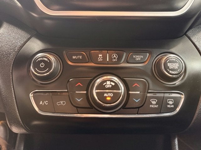 2019 Jeep Cherokee Latitude Plus AWD w/ Remote Start