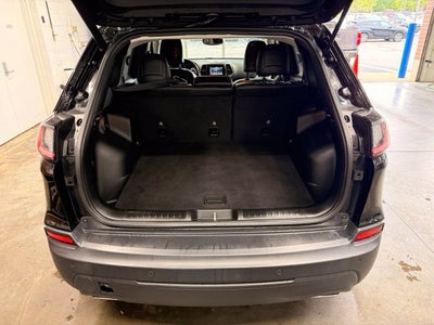 2019 Jeep Cherokee Latitude Plus AWD w/ Remote Start