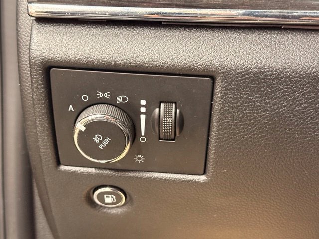 2019 Jeep Grand Cherokee Overland 1 OWNER w/ Power Sunroof