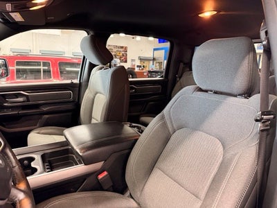 2019 RAM 1500 Big Horn/Lone Star 1 OWNER w/ 5.7L HEMI V8